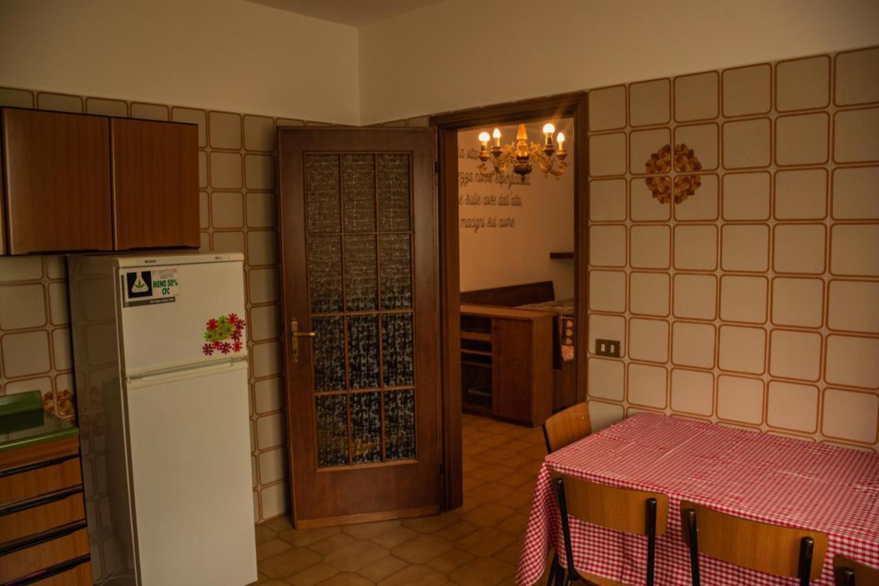 Monasterolo del Castello Da Zia Maria Casa Vacanze מראה חיצוני תמונה