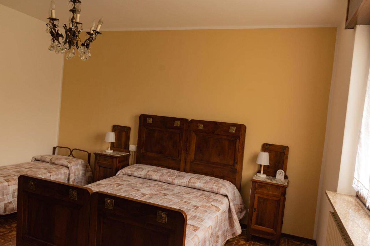 Monasterolo del Castello Da Zia Maria Casa Vacanze מראה חיצוני תמונה